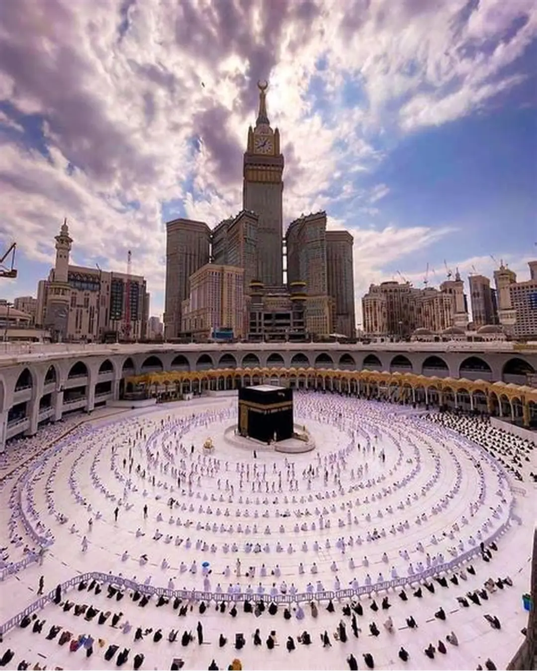 keuntungan Mengambil Keberangkatan Umroh Murah Jakarta untuk Keluarga